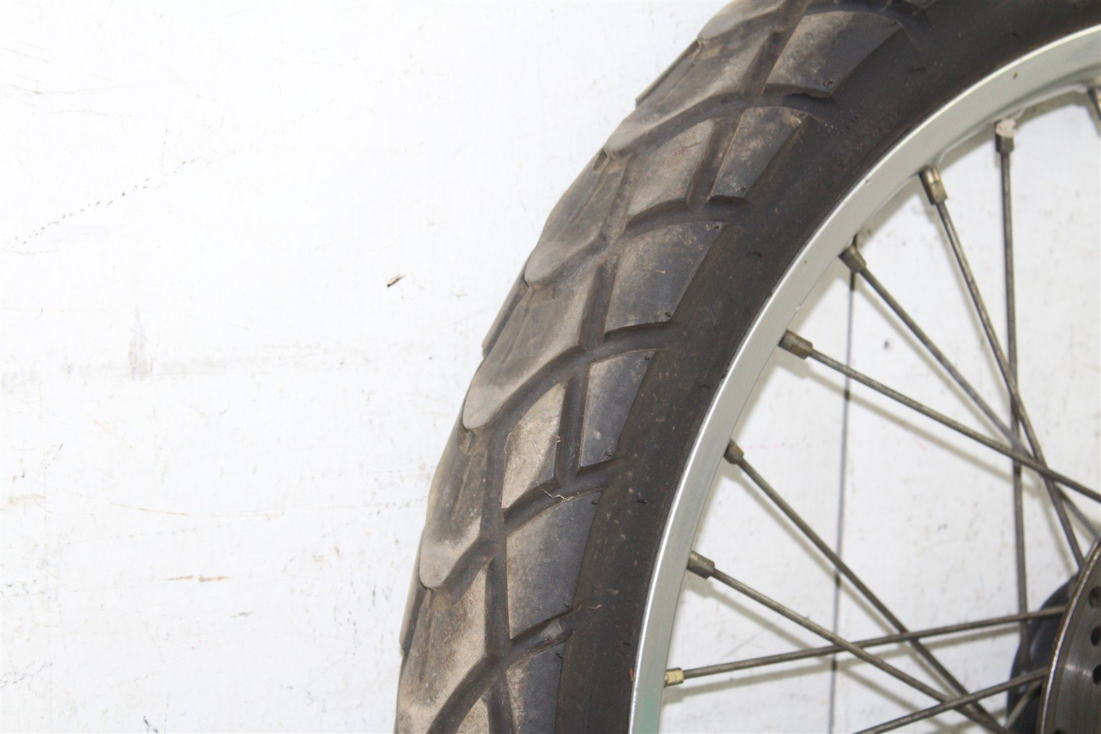 1995 Kawasaki KLR 650 Front Wheel Rim Hub 27037