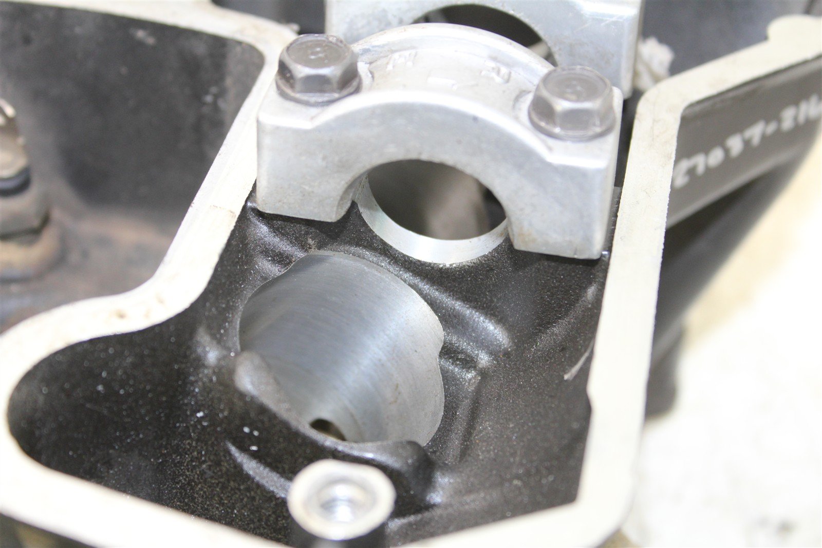 1995 Kawasaki KLR 650 Cylinder Head w/ Valve Cover 27037
