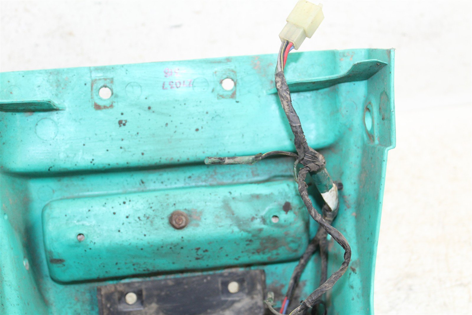 1995 Kawasaki KLR 650 Rear Fender Plastic 27037
