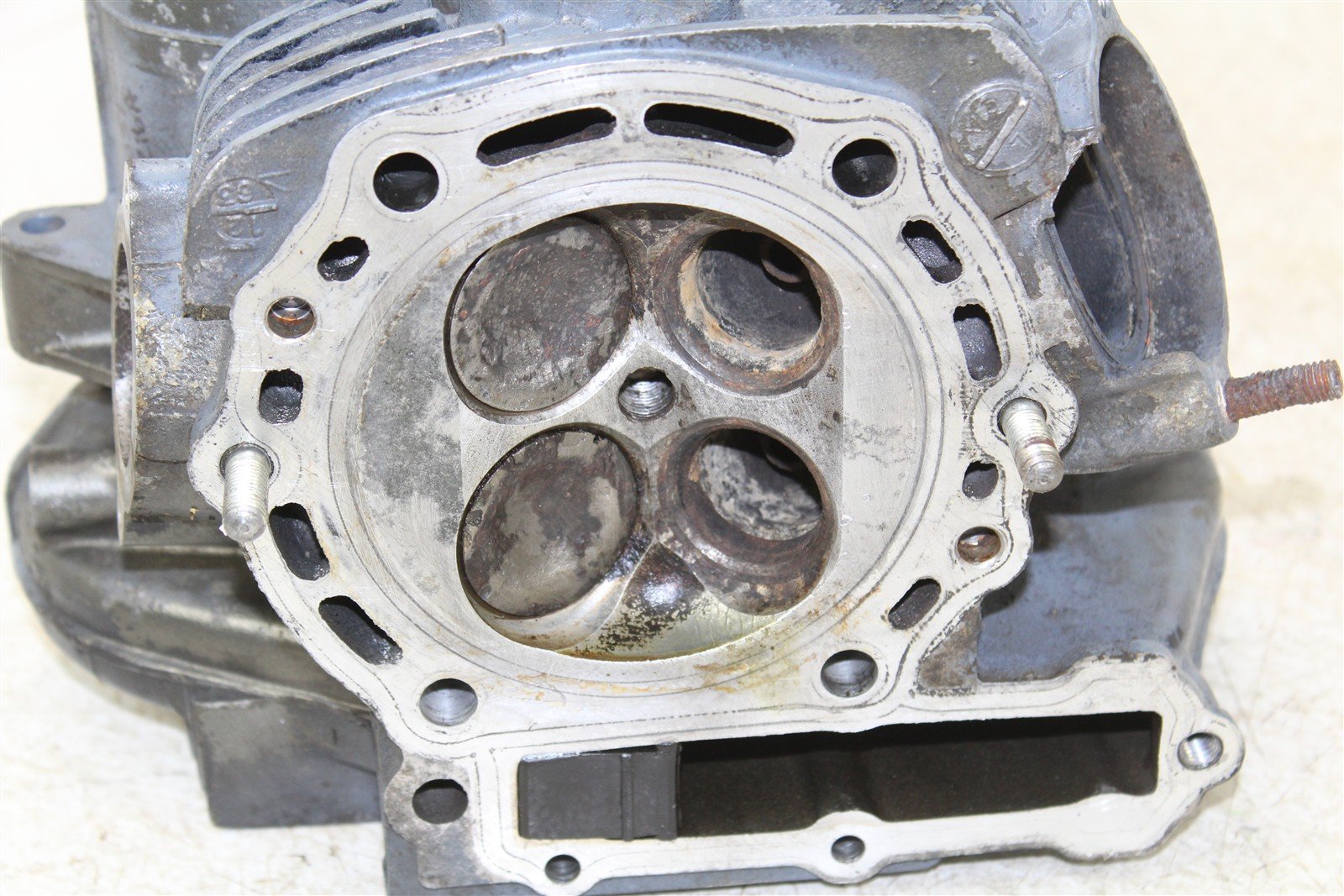 1995 Kawasaki KLR 650 Cylinder Head w/ Valve Cover 27037