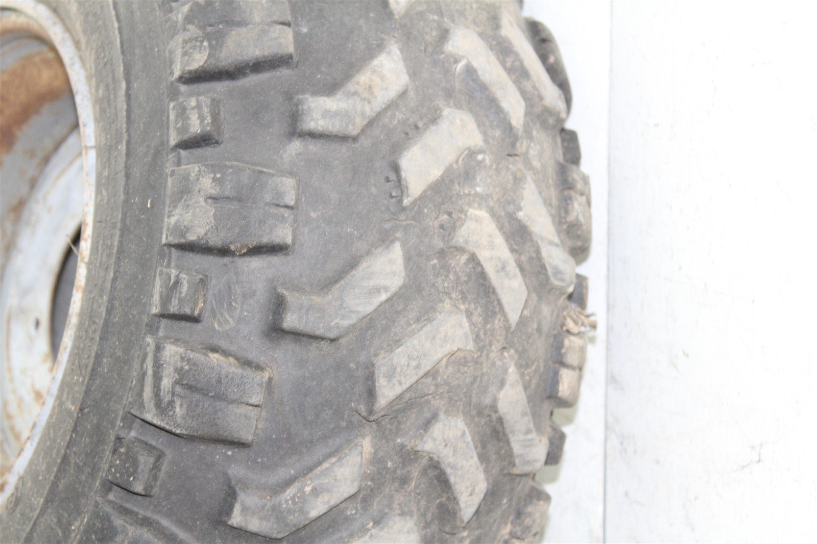 1999 Kawasaki Bayou 300 4x4 Rear Wheel Set Rims 24057