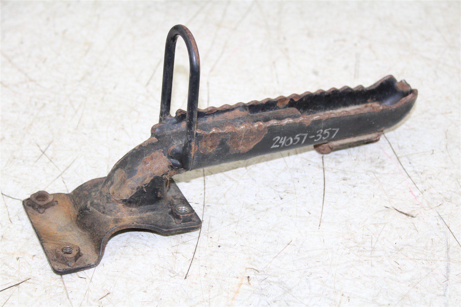 1999 Kawasaki Bayou 300 4x4 Left Foot Peg Rest 24057