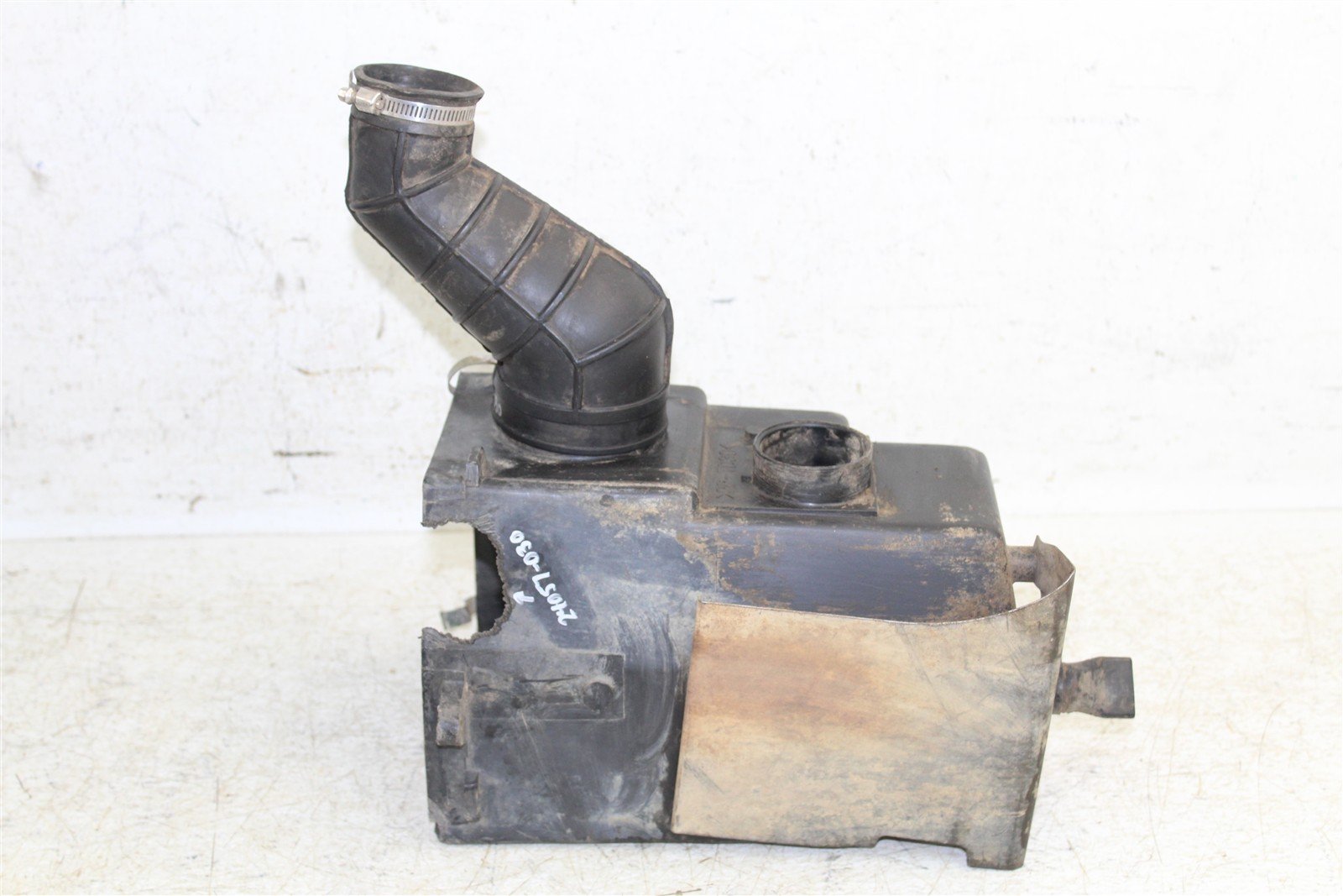 1999 Kawasaki Bayou 300 4x4 Air Box Intake Housing Boot Filter Cage 24057