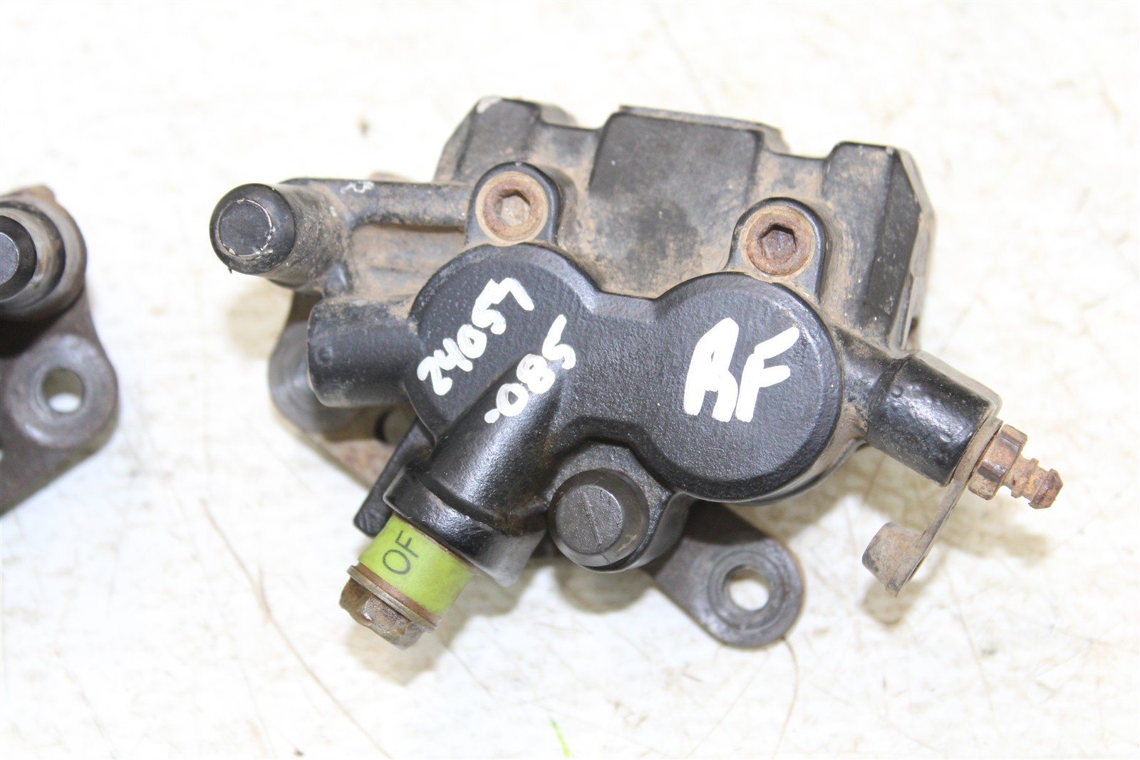 1999 Kawasaki Bayou 300 4x4 Front Brake Calipers Set Left Right 24057