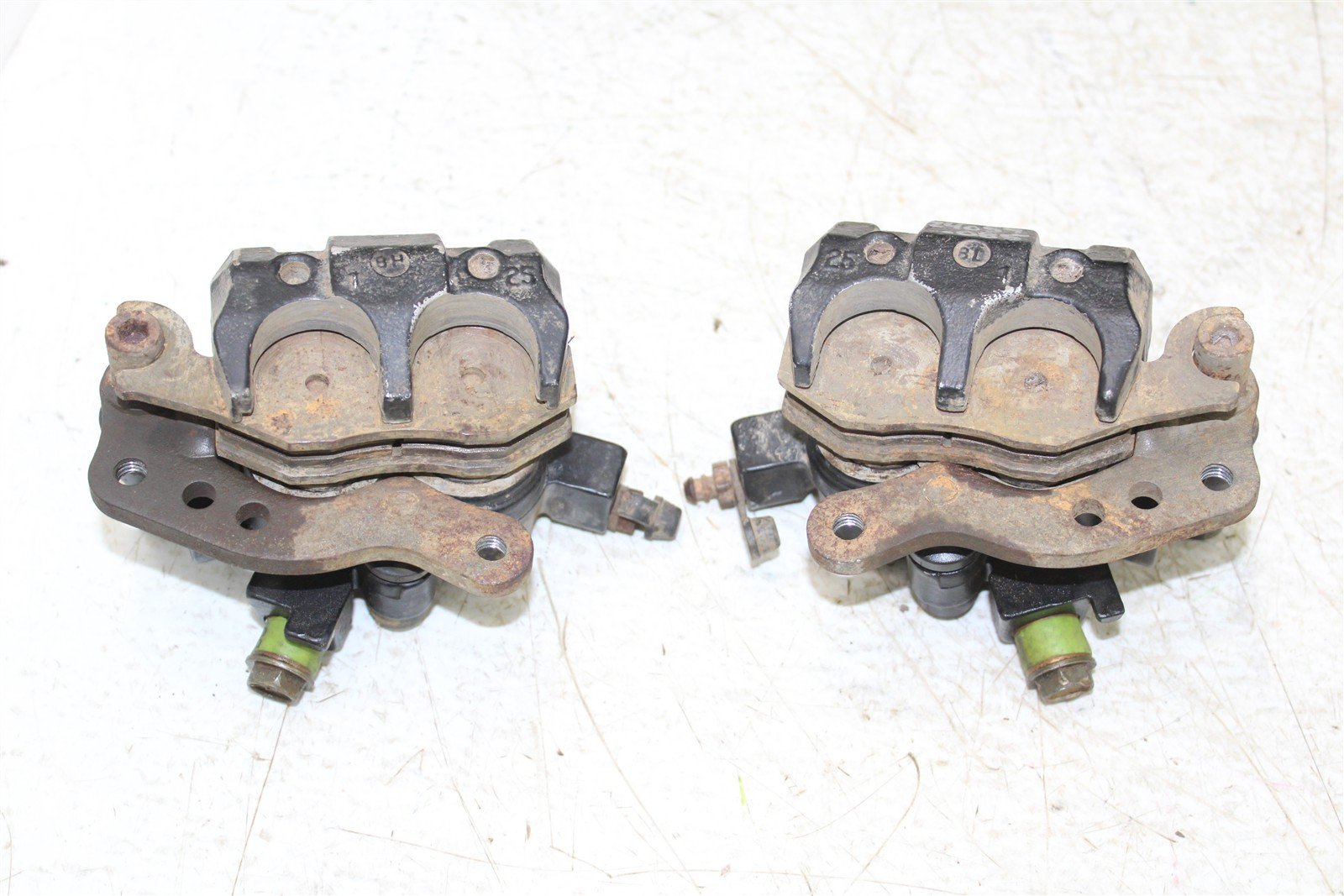 1999 Kawasaki Bayou 300 4x4 Front Brake Calipers Set Left Right 24057