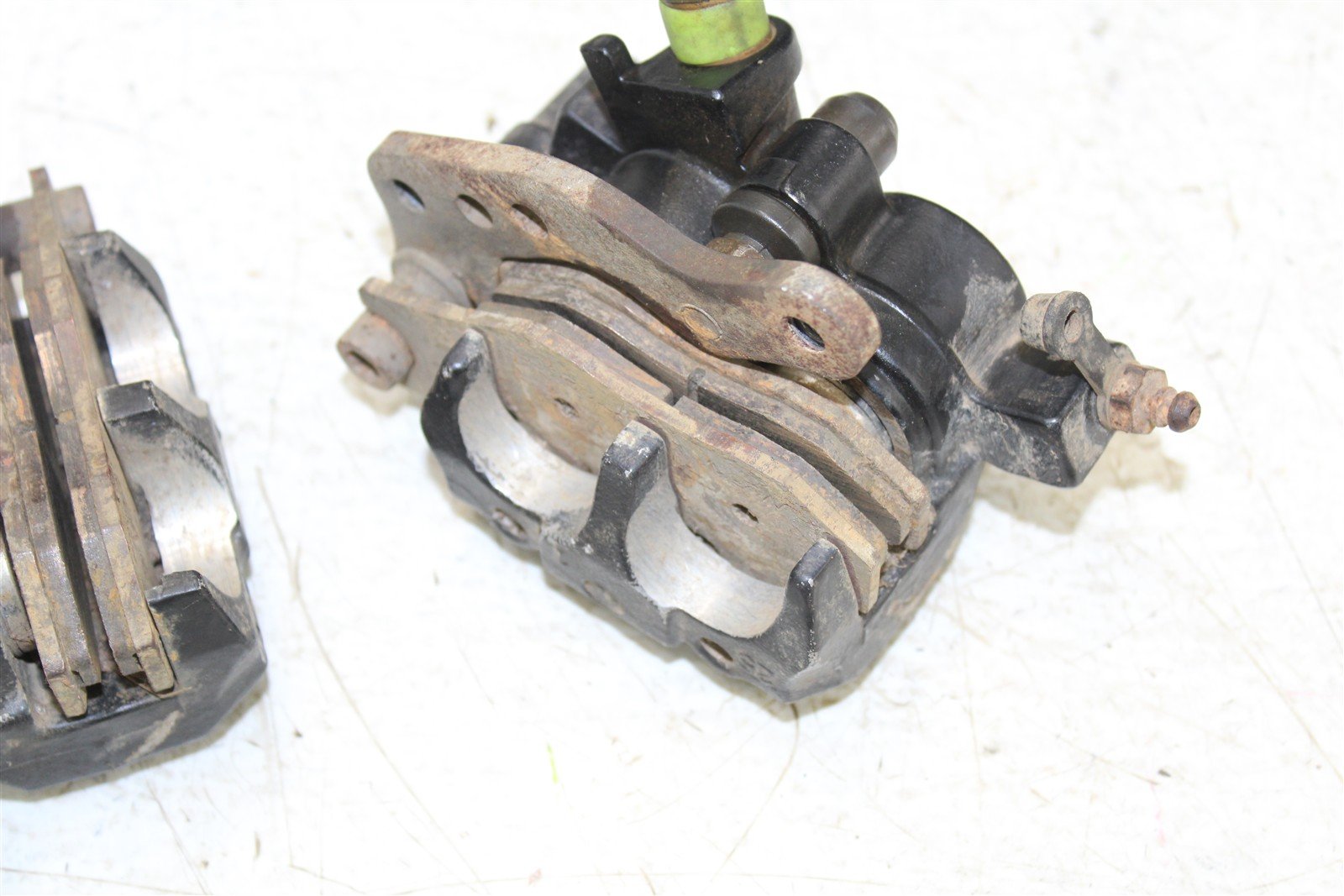 1999 Kawasaki Bayou 300 4x4 Front Brake Calipers Set Left Right 24057