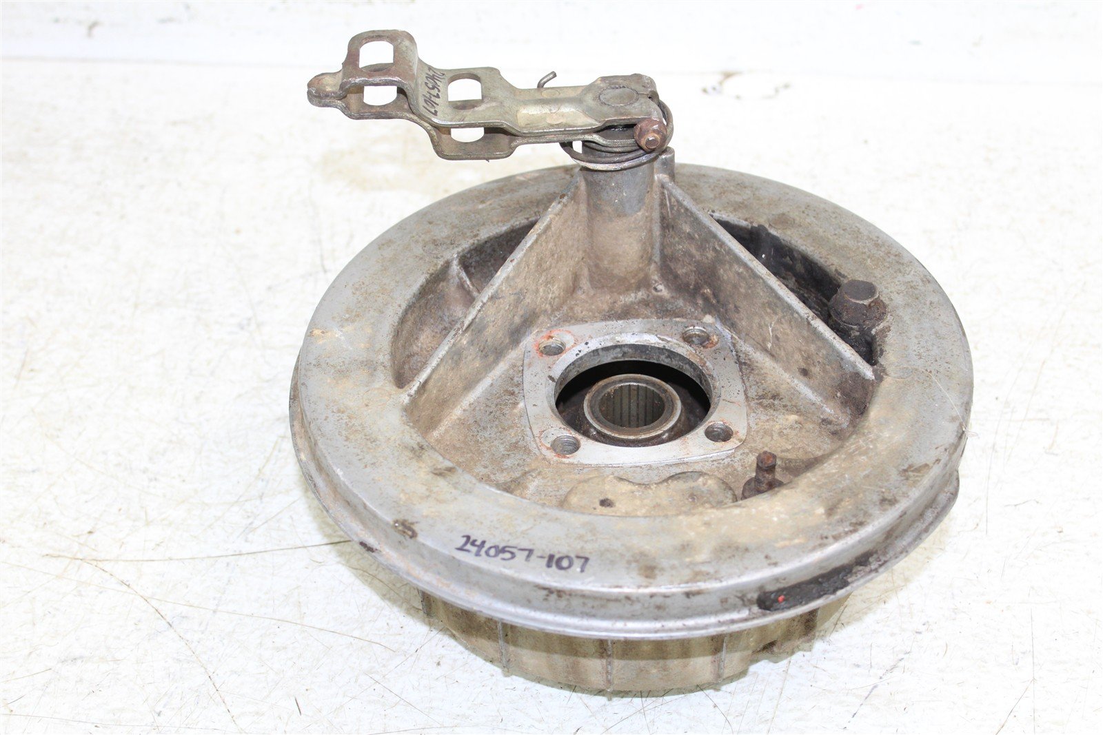 1999 Kawasaki Bayou 300 4x4 Rear Brake Drum Backing Plate Panel Hub 24057