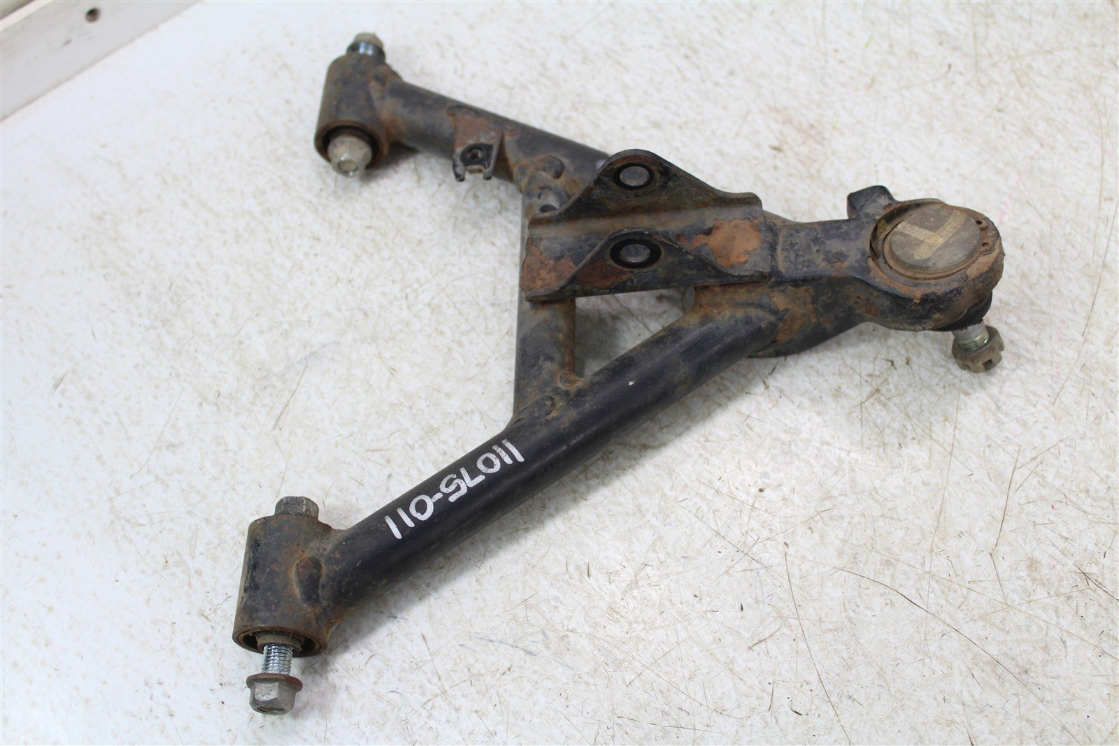 1994 Honda Fourtrax 300 2x4 Front Right Upper Control A Arm 11075