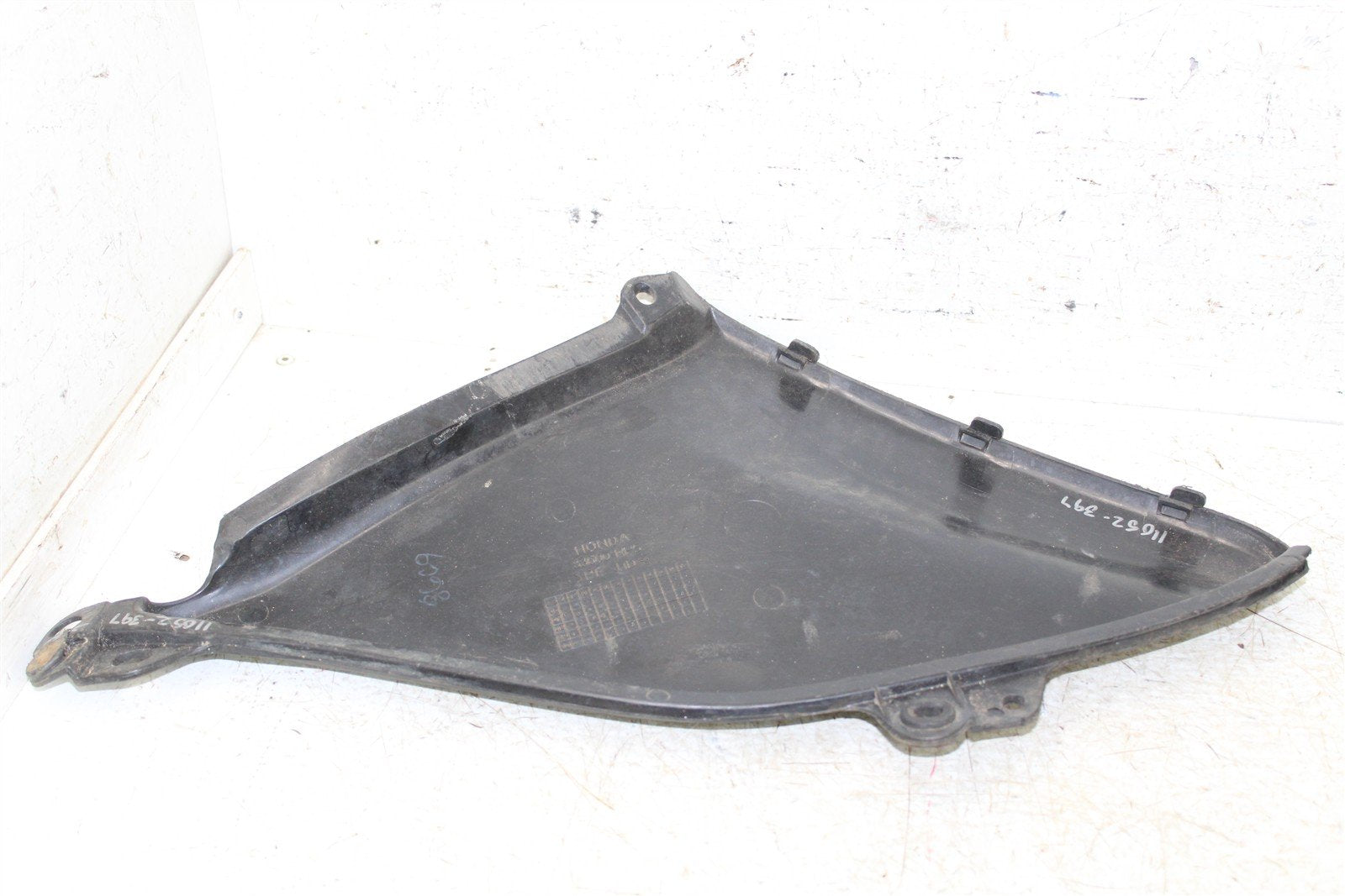 2013 Honda Foreman 500 FE Gas Tank Shroud Fenders Left Right 11052