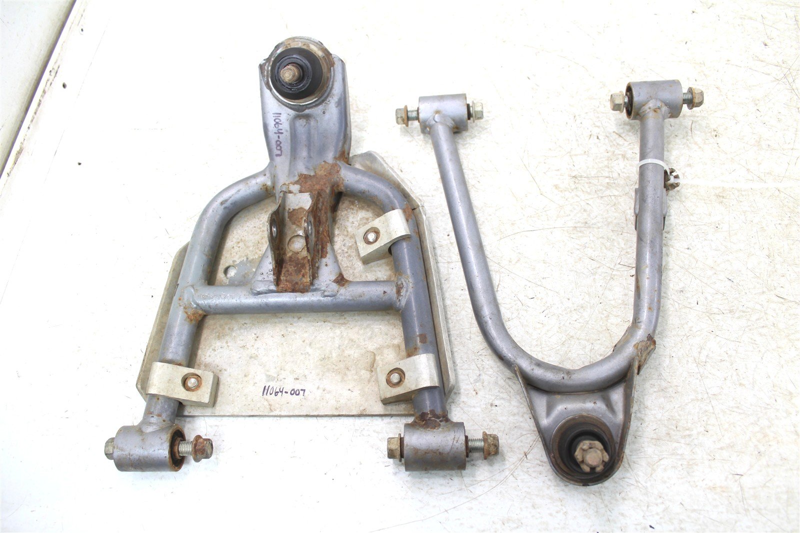 2004 Honda TRX 250EX Front Left Control A Arms Upper Lower 11064