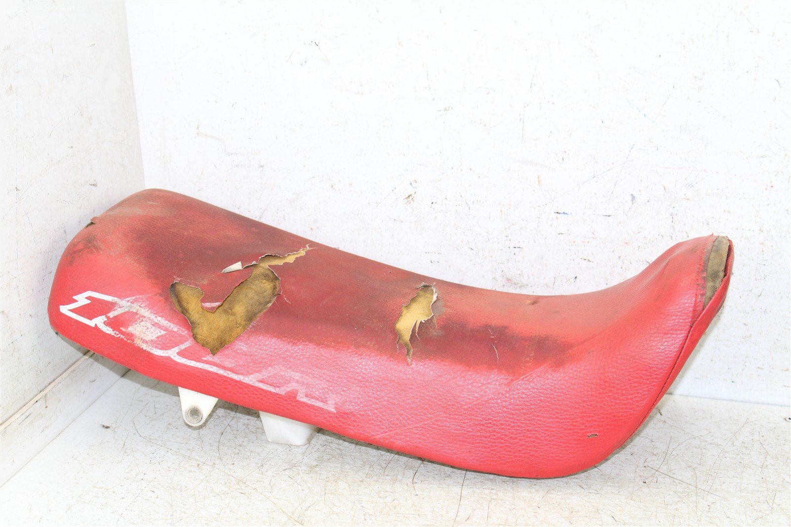 2000 Honda XR 100R Seat 15067