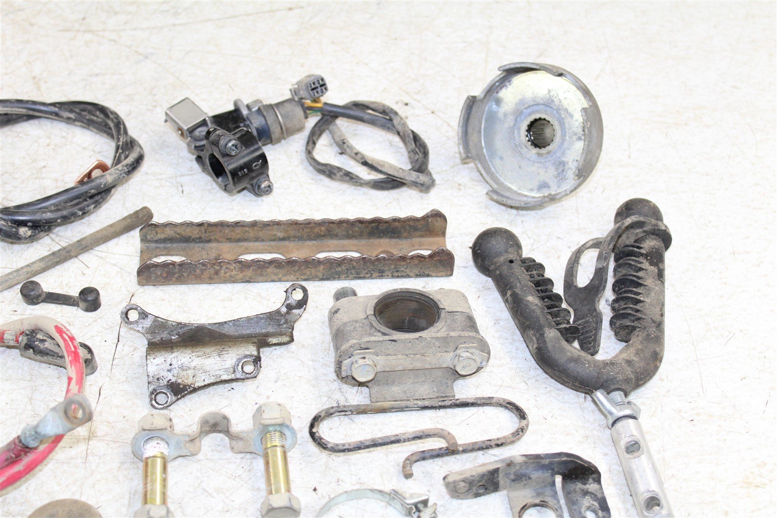 2009 Yamaha Big Bear 250 2x4 Chassis Bolt Kit Hardware Wire Mount Hose 50114