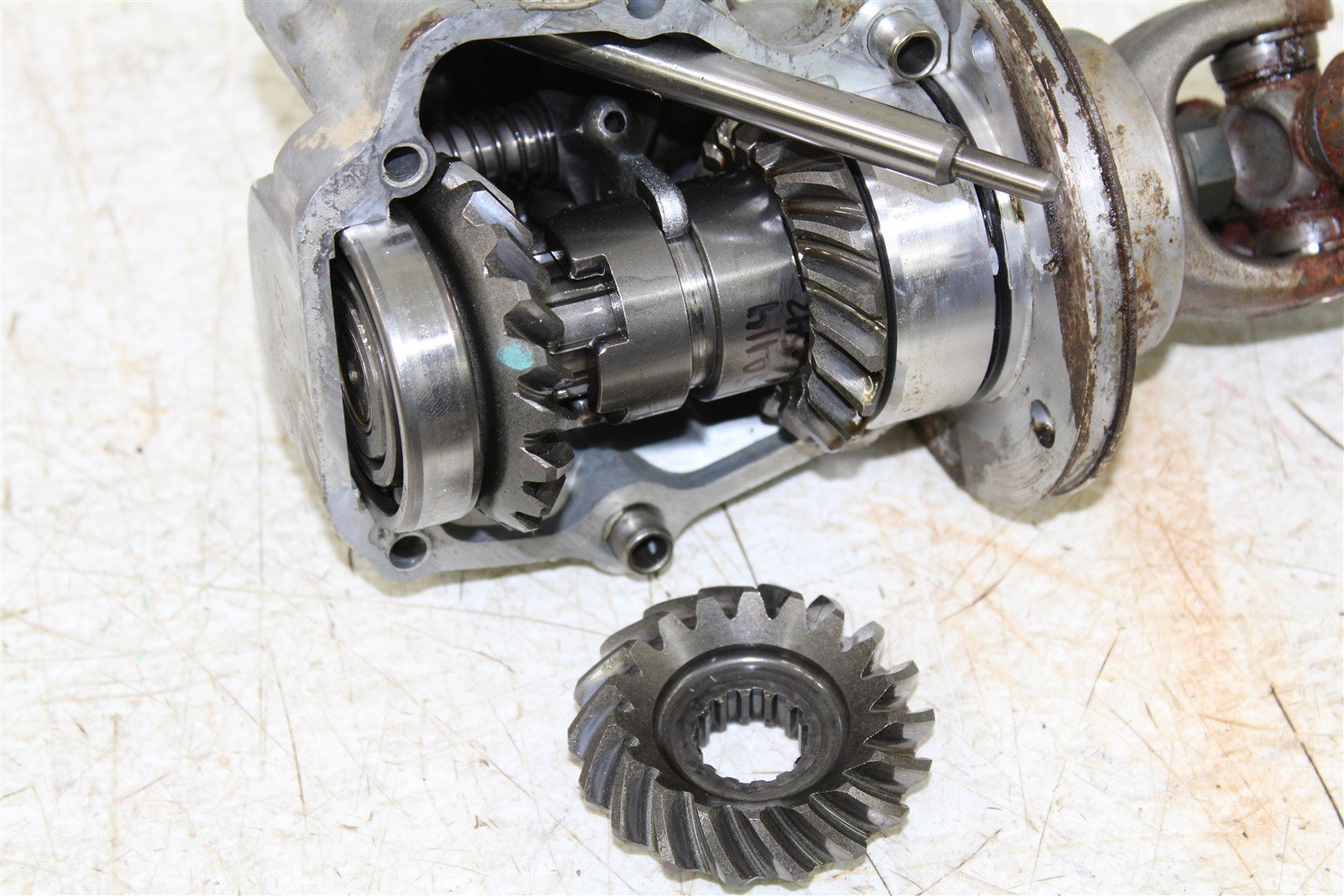 2009 Yamaha Big Bear 250 2x4 Rear Drive Shaft Output Bevel Gear 50114