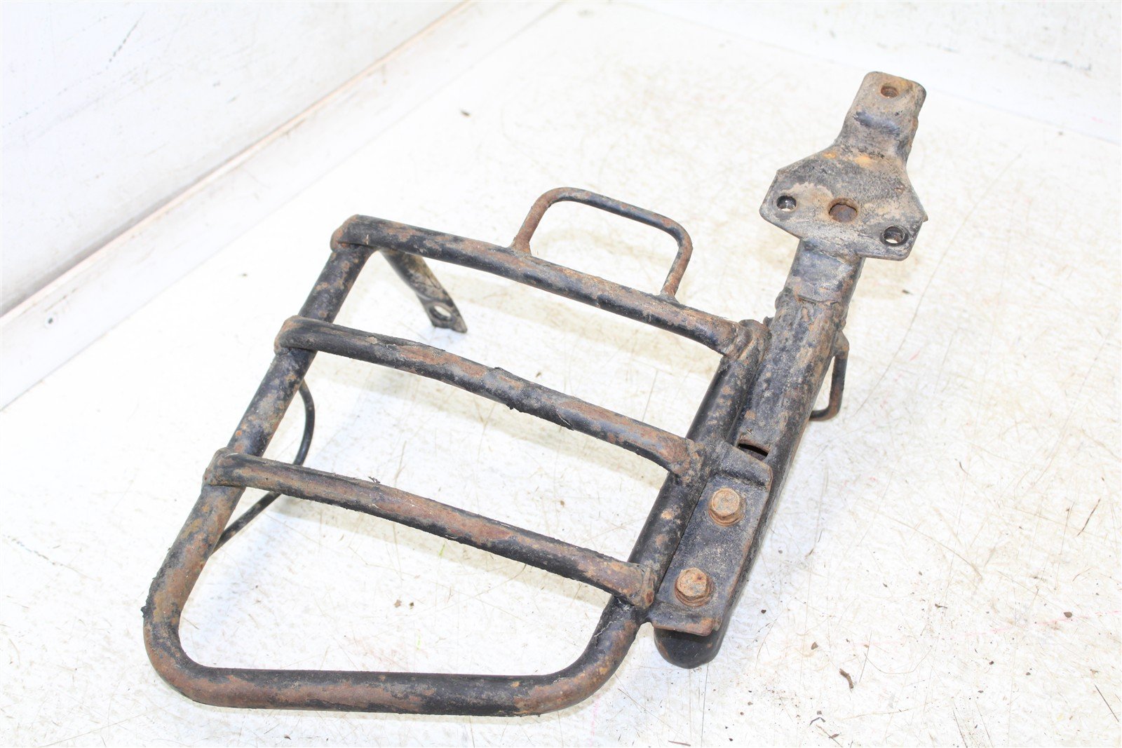1998 Kawasaki Bayou 220 Foot Pegs Rests Set Left Right 24058