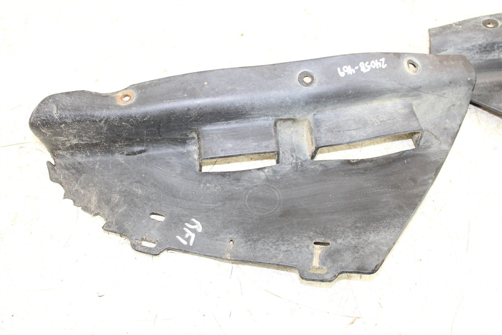 1998 Kawasaki Bayou 220 Front Inner Fender Side Panels Left Right 24058