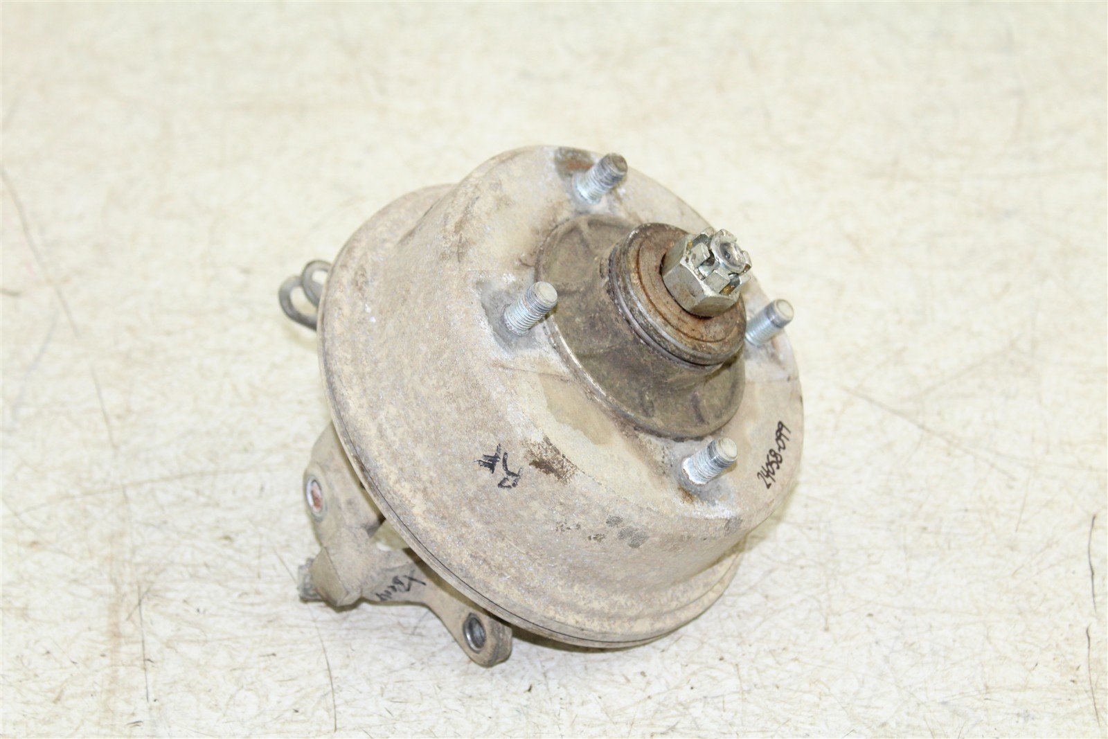 1998 Kawasaki Bayou 220 Front Right Brake Drum Backing Plate Panel Hub 24058