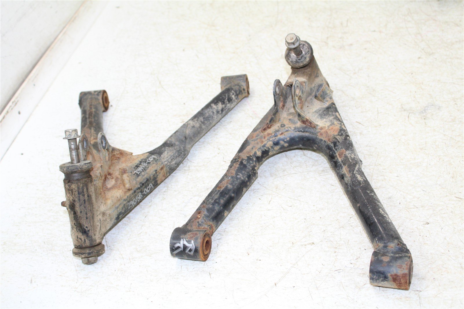 1998 Kawasaki Bayou 220 Front Lower Control A Arms 24058