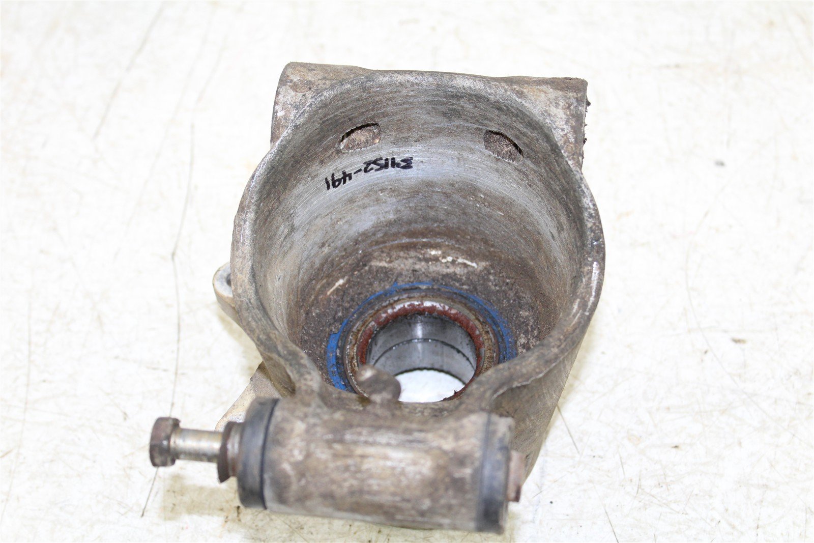 2002 Polaris Sportsman 700 4x4 Rear Right Knuckle Control Arm Mount 34152