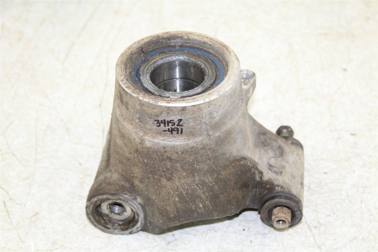 2002 Polaris Sportsman 700 4x4 Rear Right Knuckle Control Arm Mount 34152