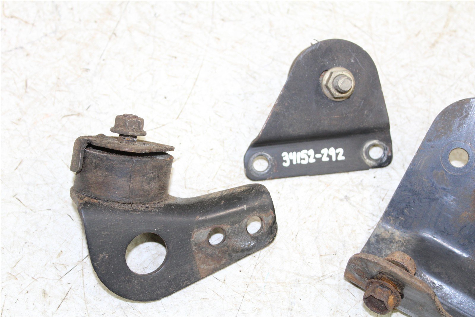 2002 Polaris Sportsman 700 4x4 Engine Isolator Mounts Motor Brackets 34152