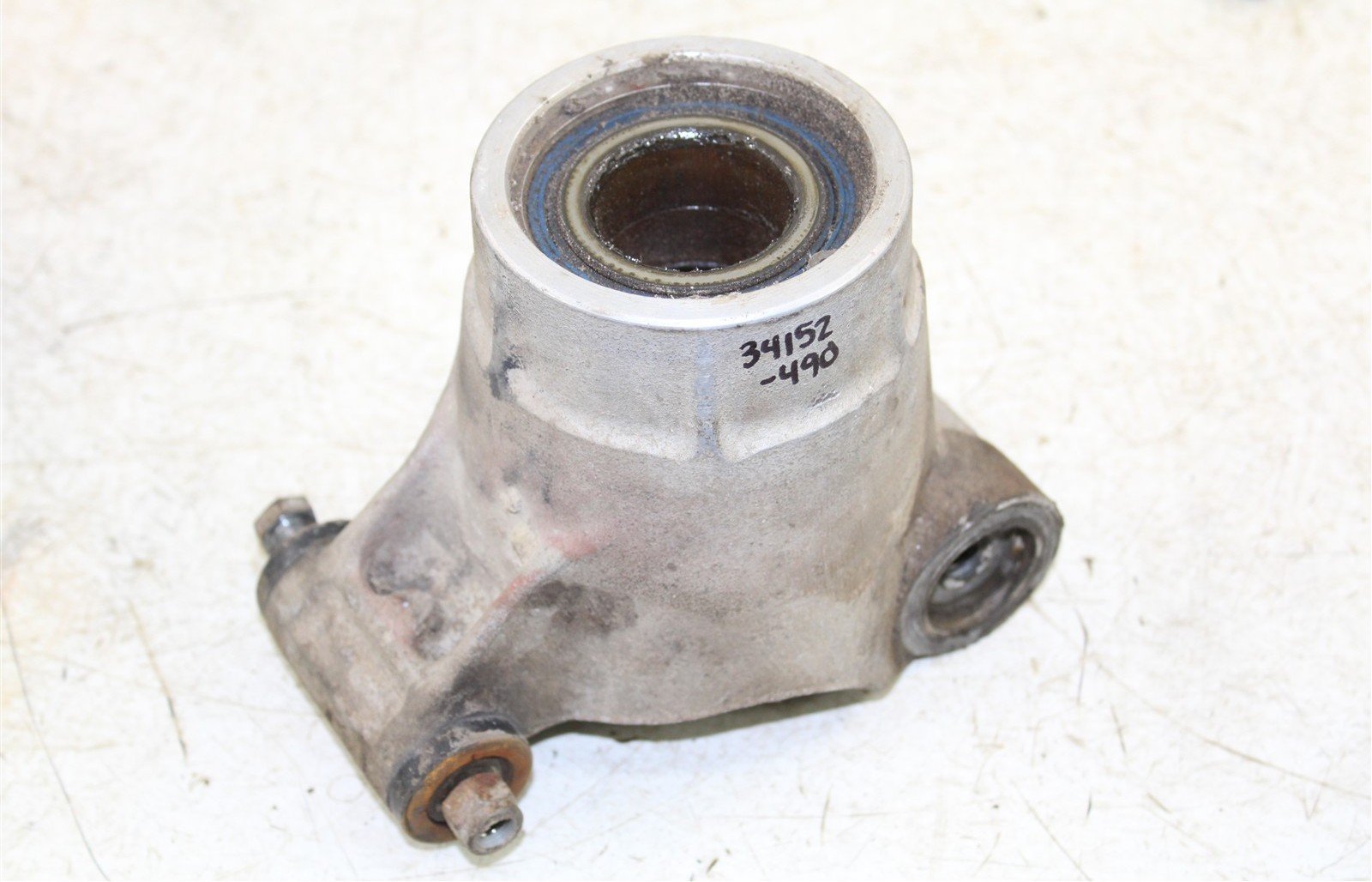 2002 Polaris Sportsman 700 4x4 Rear Left Knuckle Control Arm Mount 34152
