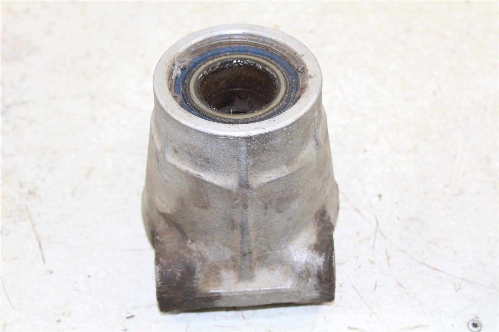 2002 Polaris Sportsman 700 4x4 Rear Left Knuckle Control Arm Mount 34152