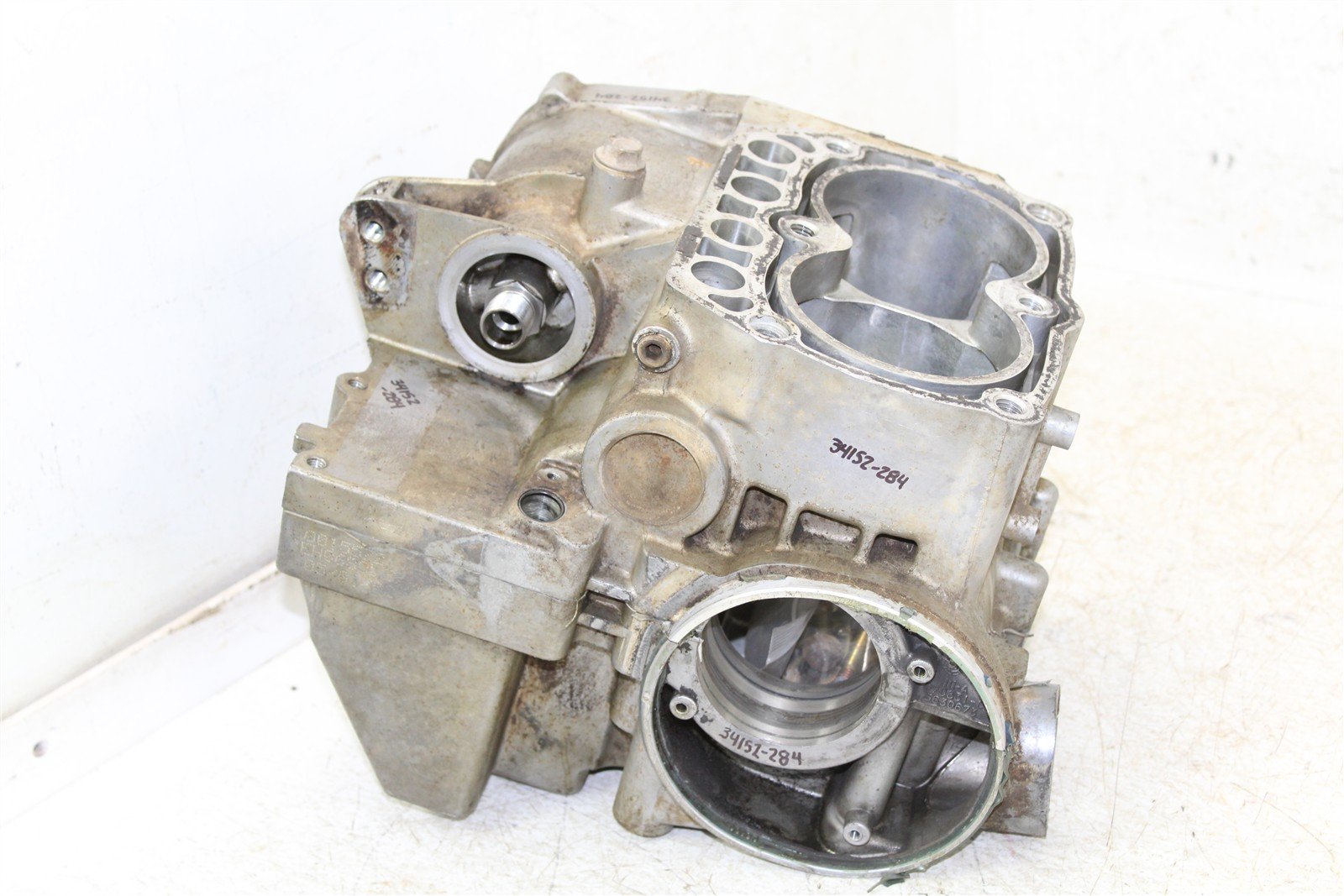 2002 Polaris Sportsman 700 4x4 Engine Cases Crankcase Left Right 34152