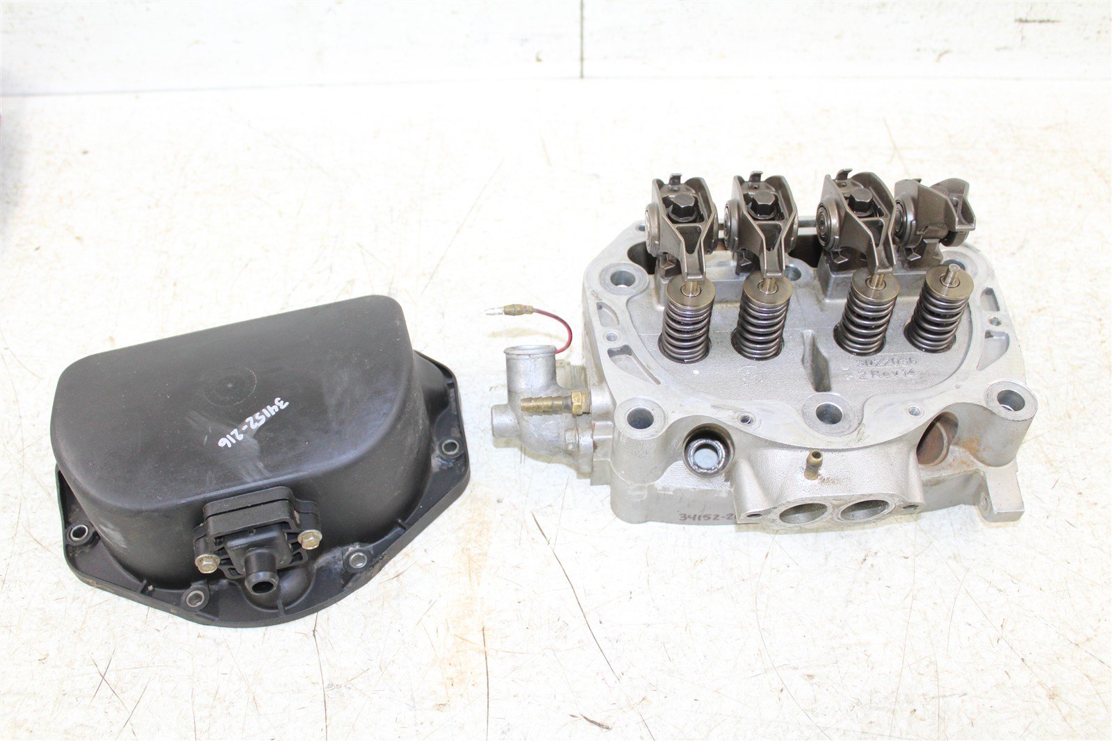 2002 Polaris Sportsman 700 4x4 Cylinder Head Valve Cover Rocker Arms 34152