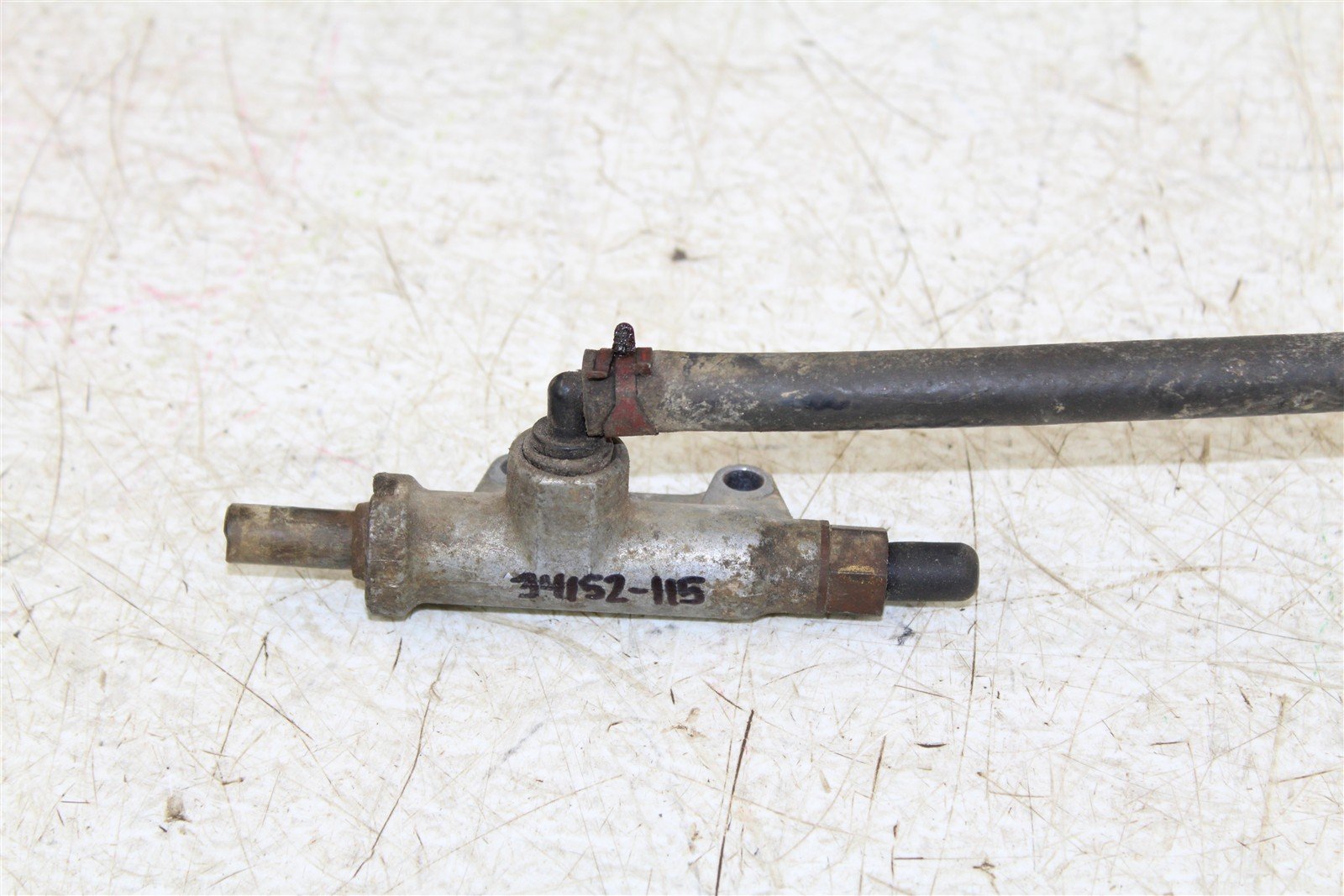 2002 Polaris Sportsman 700 4x4 Rear Brake Master Cylinder 34152
