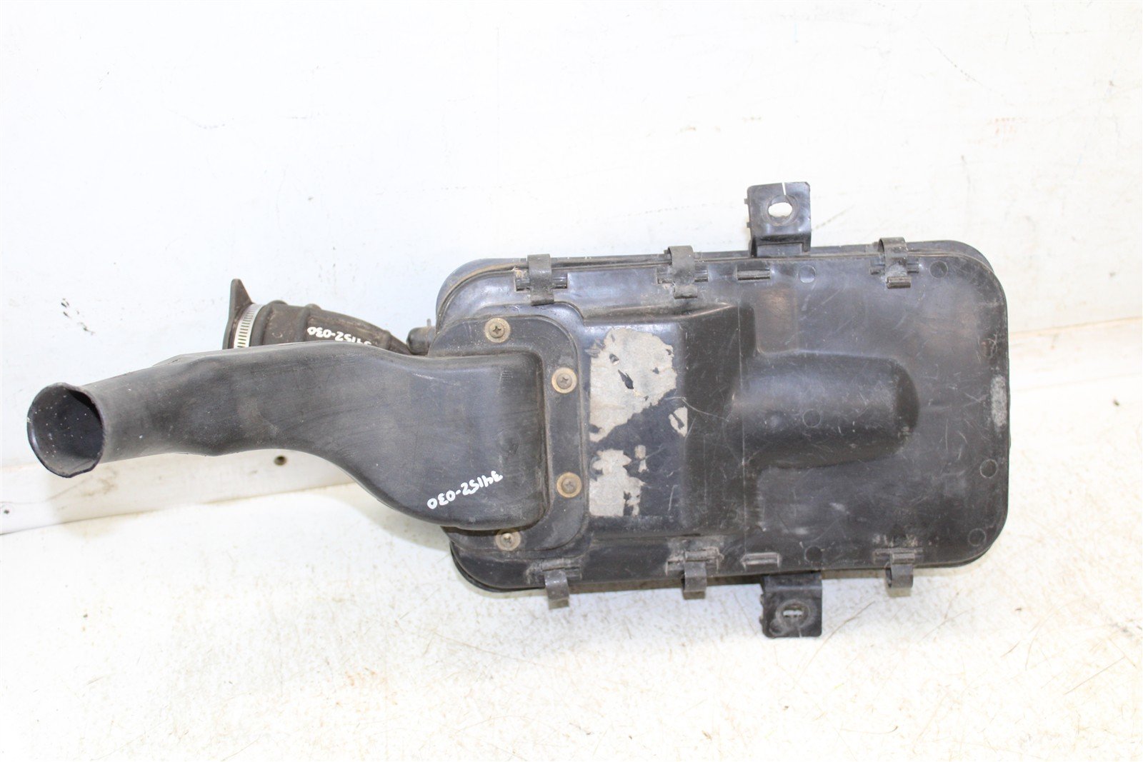 2002 Polaris Sportsman 700 4x4 Air Box Intake Housing Boot Filter Cage 34152