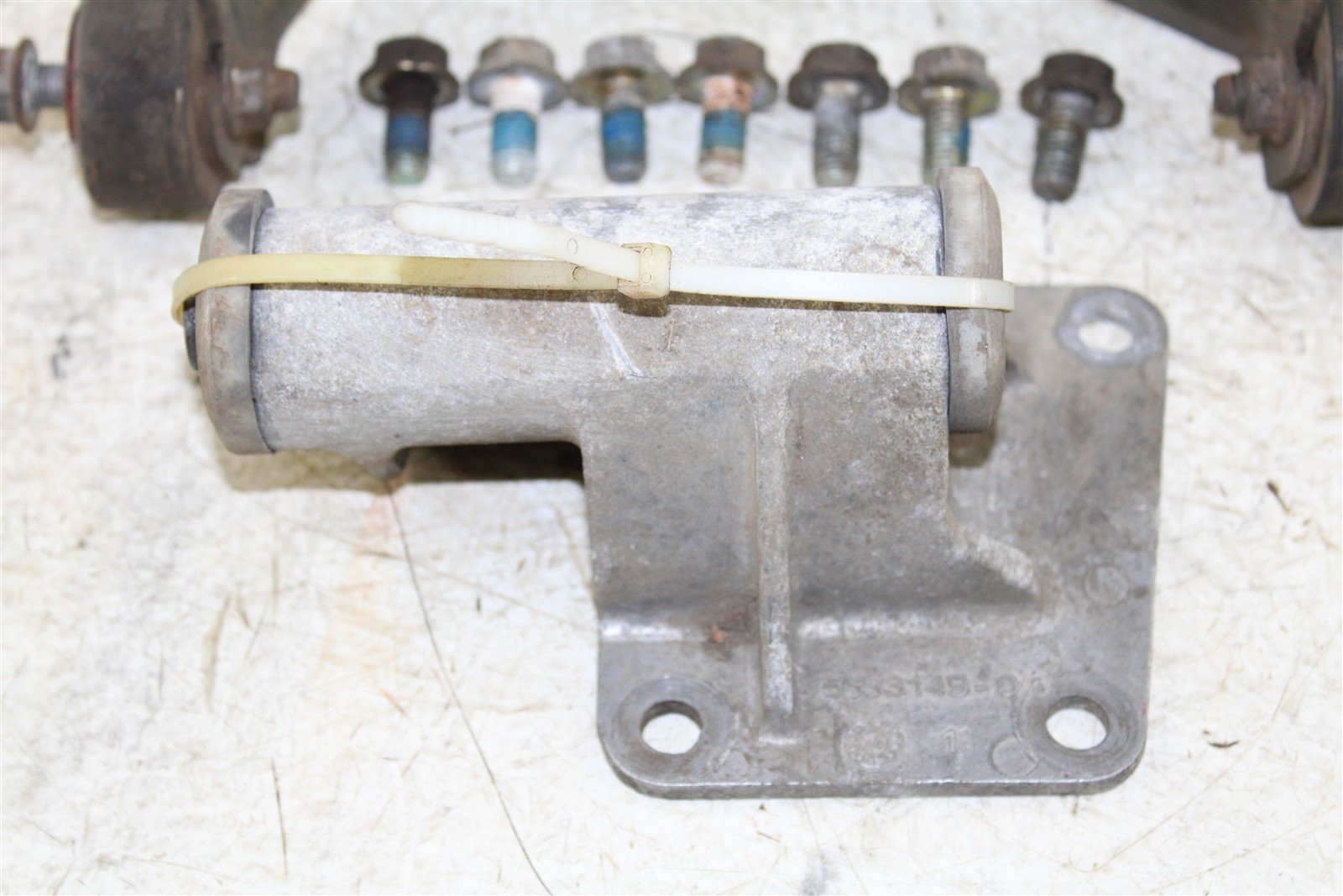 2015 Polaris Sportsman ETX 4x4 Engine Isolator Mounts Motor Brackets 34153