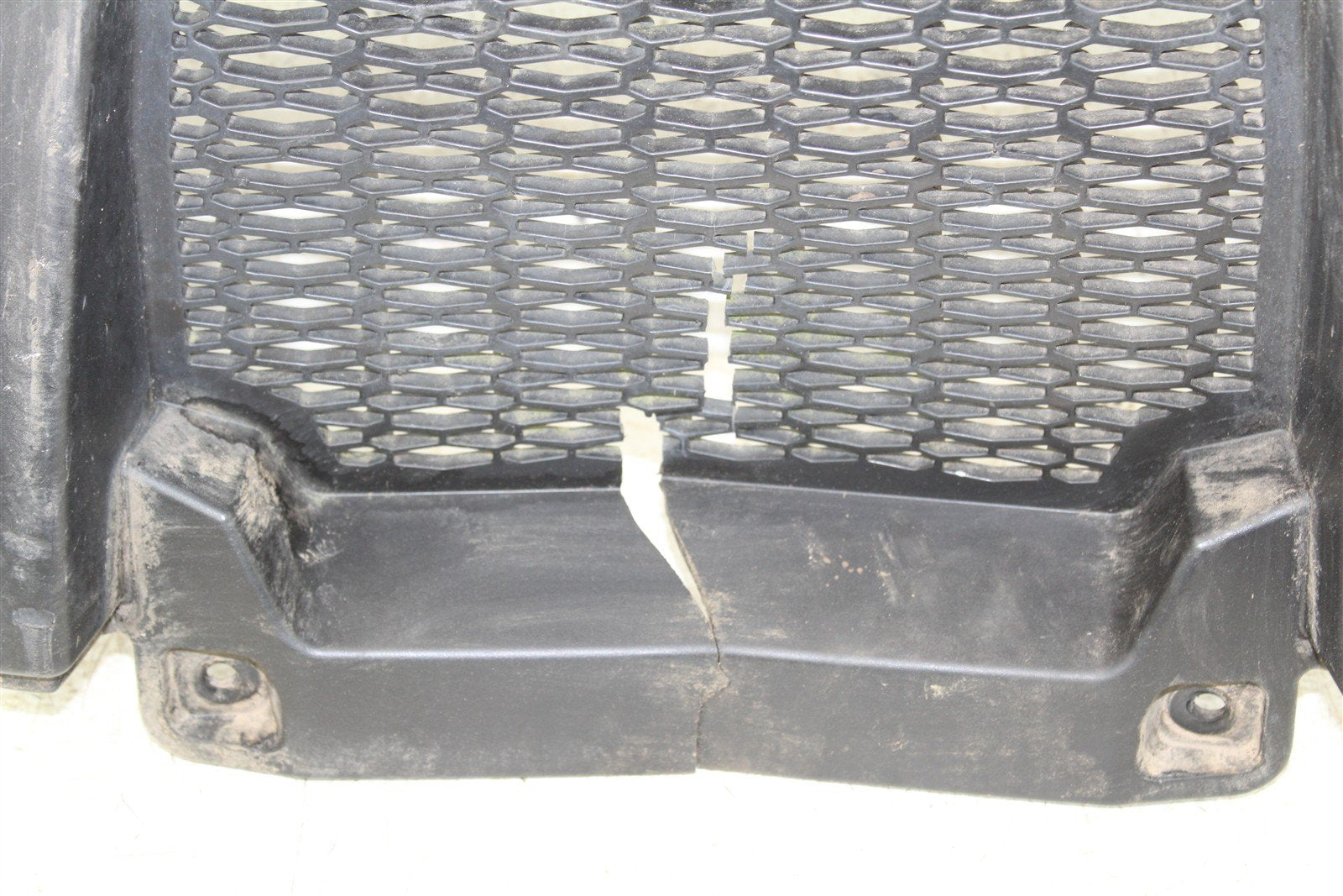 2015 Polaris Sportsman ETX 4x4 Front Bumper Grille Radiator Guard Plastic 34153