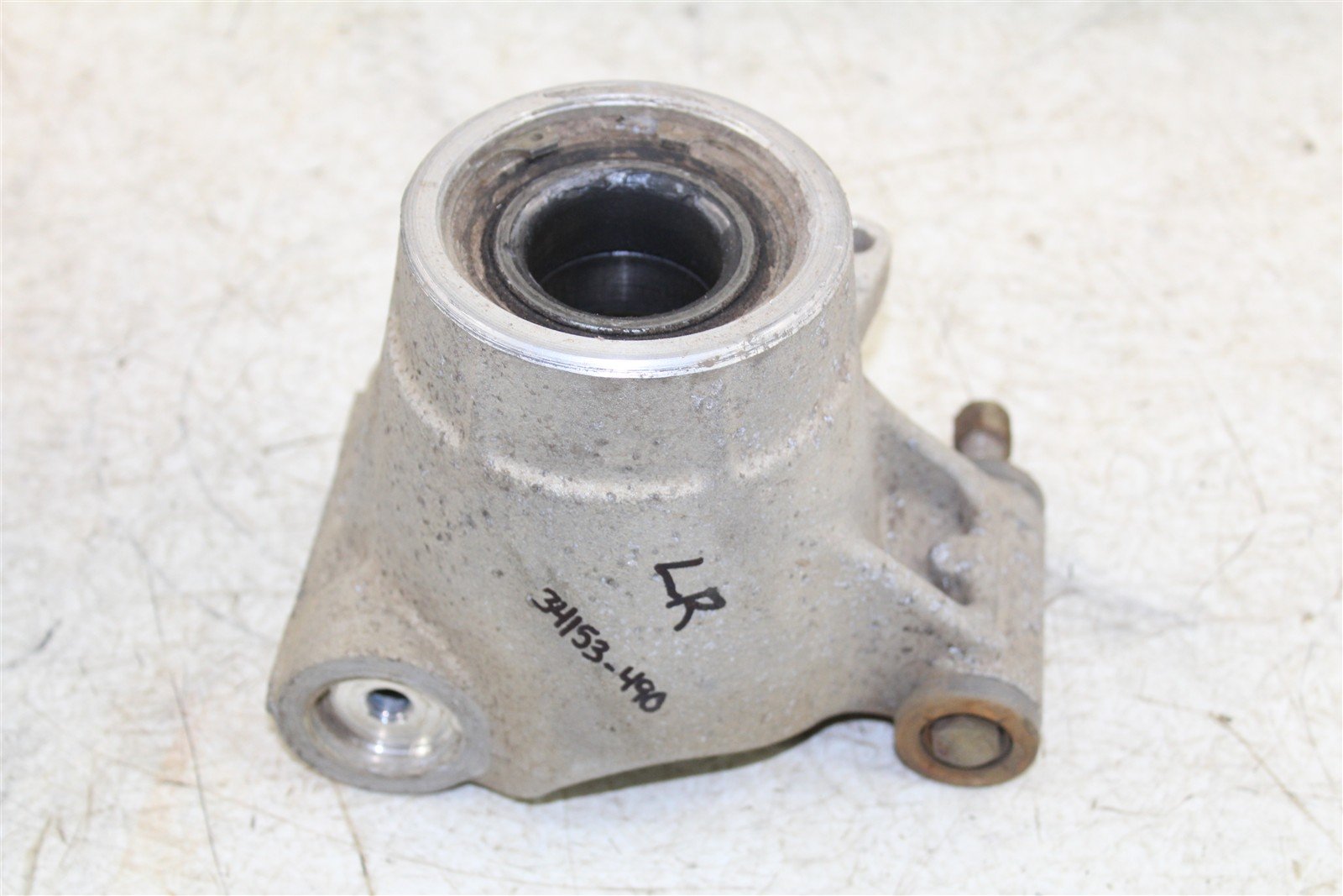 2015 Polaris Sportsman ETX 4x4 Rear Left Knuckle Control Arm Mount 34153