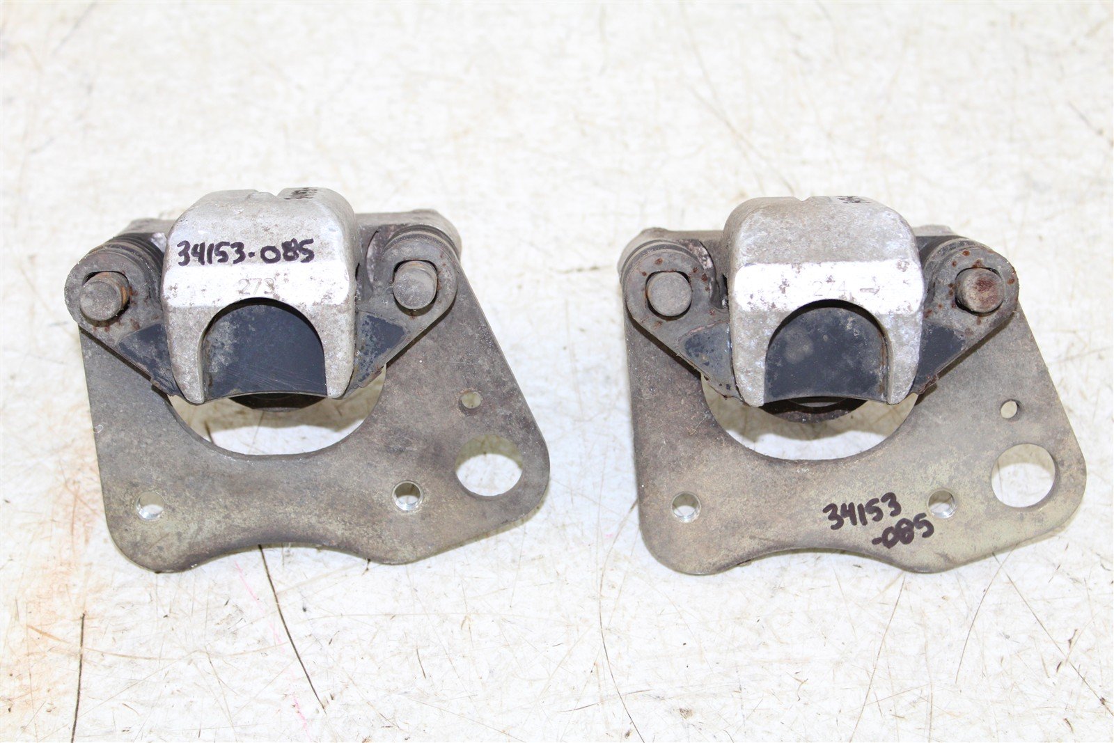 2015 Polaris Sportsman ETX 4x4 Front Brake Calipers Set Left Right 34153