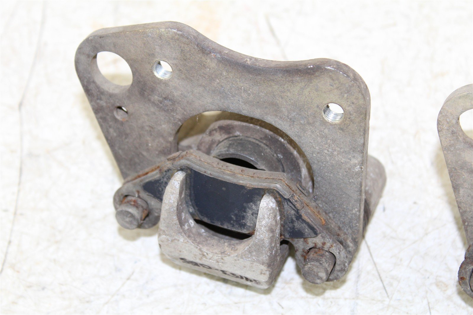 2015 Polaris Sportsman ETX 4x4 Front Brake Calipers Set Left Right 34153