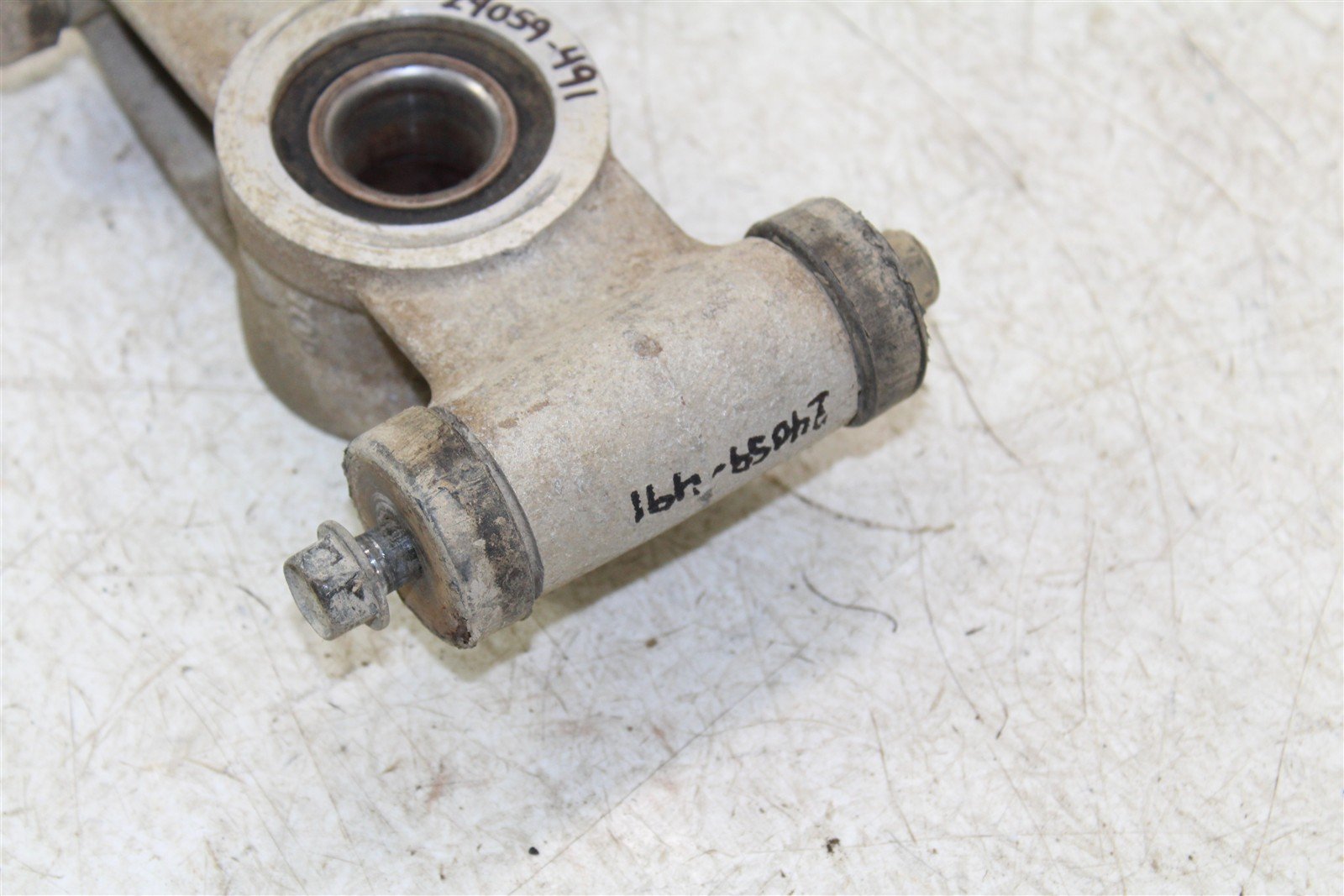 2005 Kawasaki Brute Force 750 4x4 Rear Right Knuckle Control Arm Mount 24059