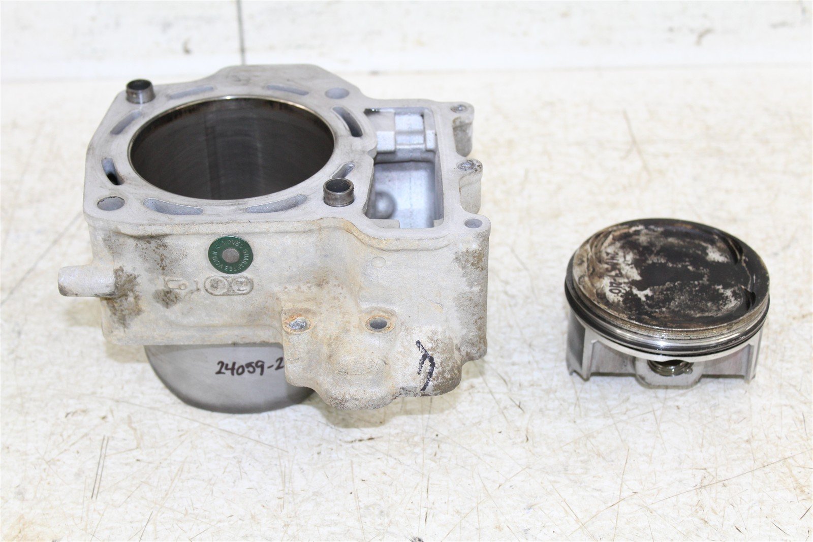 2005 Kawasaki Brute Force 750 4x4 Front Engine Cylinder Jug w/ Piston 24059