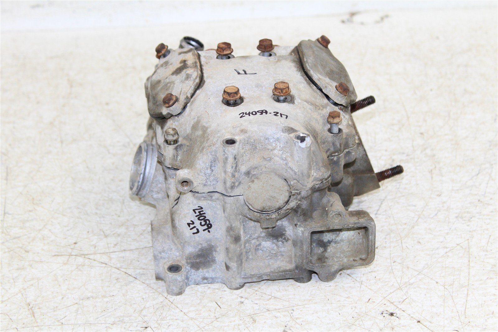2005 Kawasaki Brute Force 750 4x4 Front Cylinder Head Valve Cover Rockers 24059