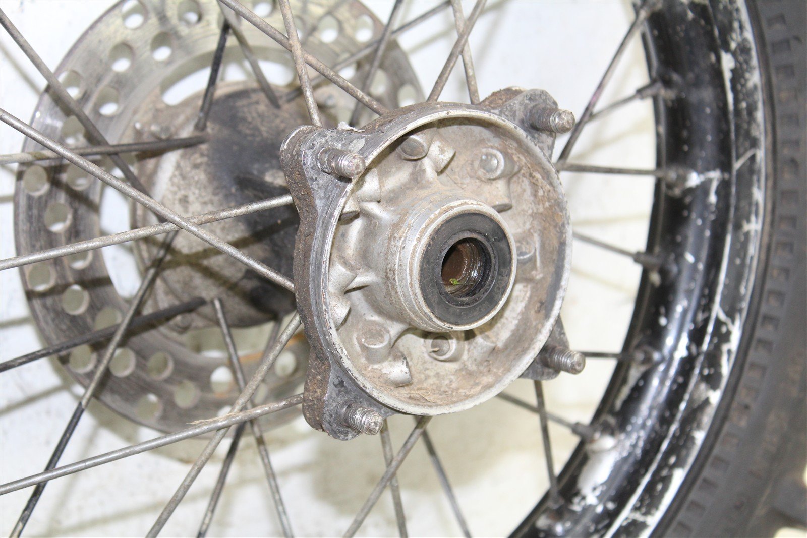 2000 Kawasaki KX 80 Rear Wheel Rim Hub 27038