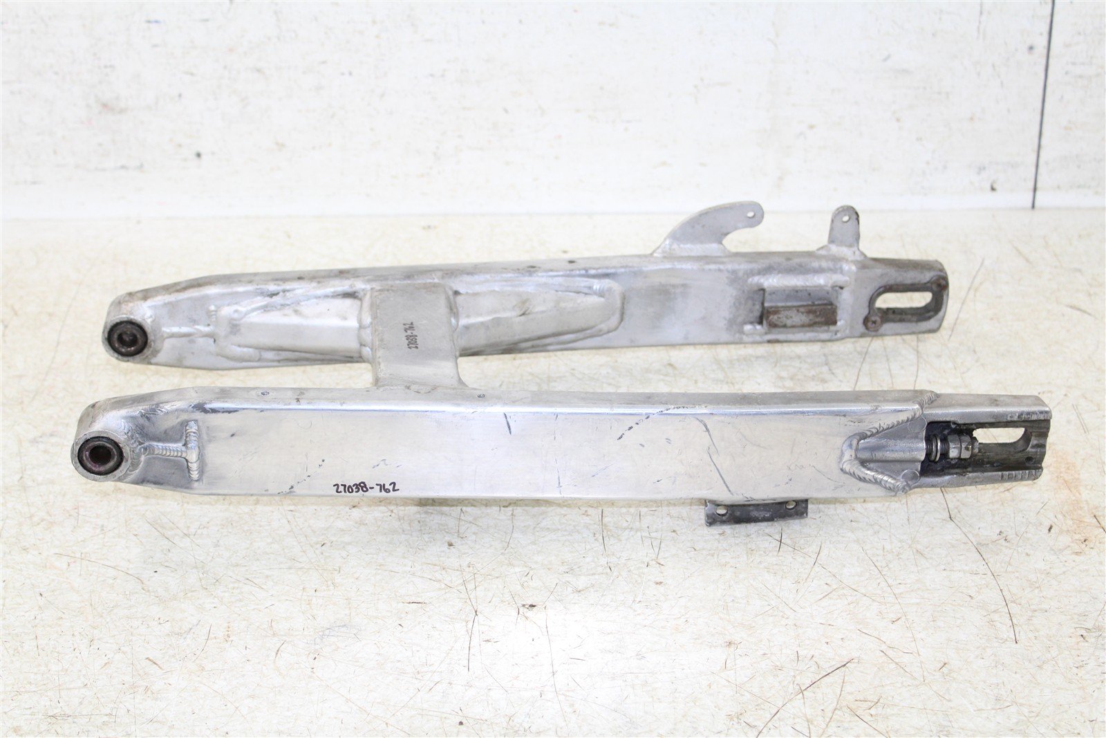 2000 Kawasaki KX 80 Swingarm Swing Arm 27038