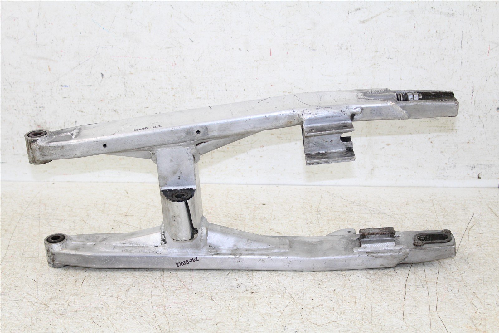 2000 Kawasaki KX 80 Swingarm Swing Arm 27038