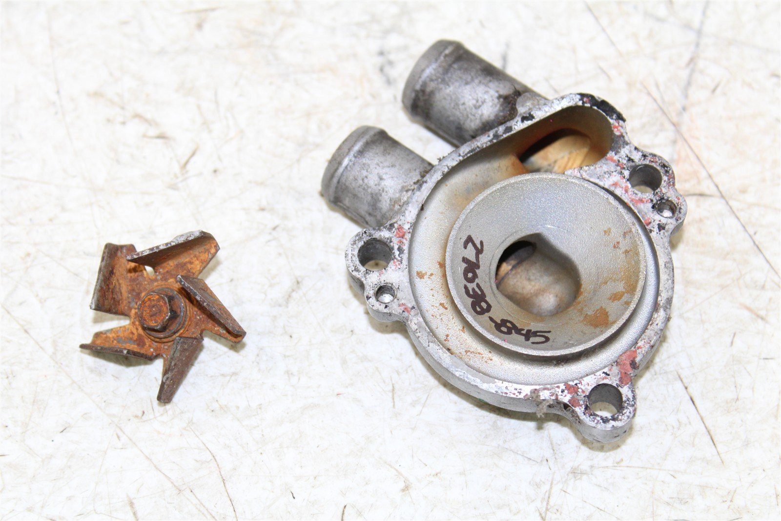 2000 Kawasaki KX 80 Water Pump Impeller Cover 27038