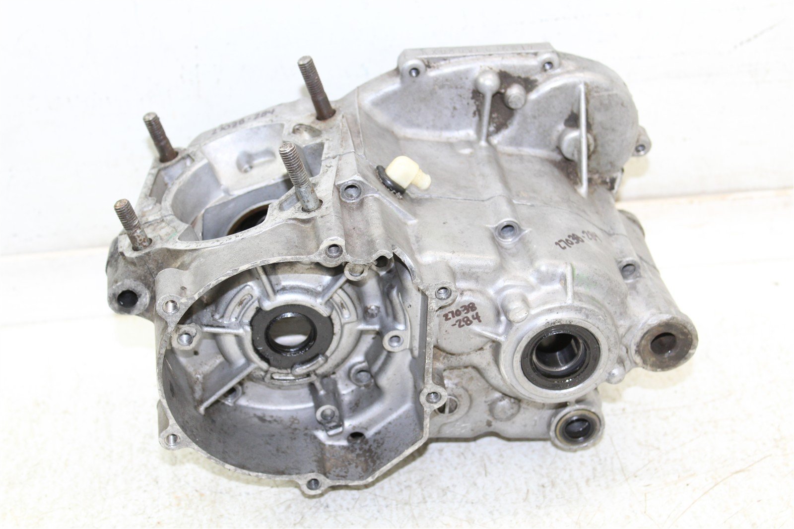2000 Kawasaki KX 80 Engine Cases Crankcase Motor Left Right 27038