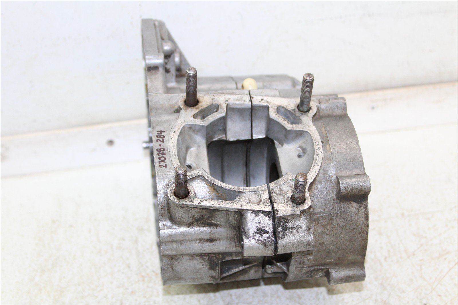 2000 Kawasaki KX 80 Engine Cases Crankcase Motor Left Right 27038