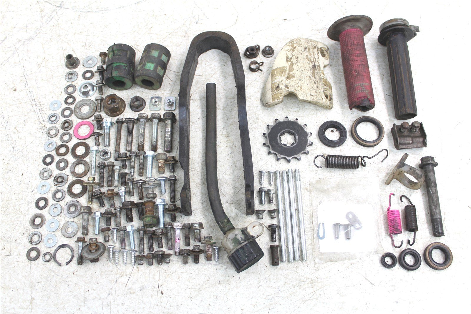2000 Kawasaki KX 80 Chassis Bolt Kit Hardware Sprocket Spring Clamp Link 27038