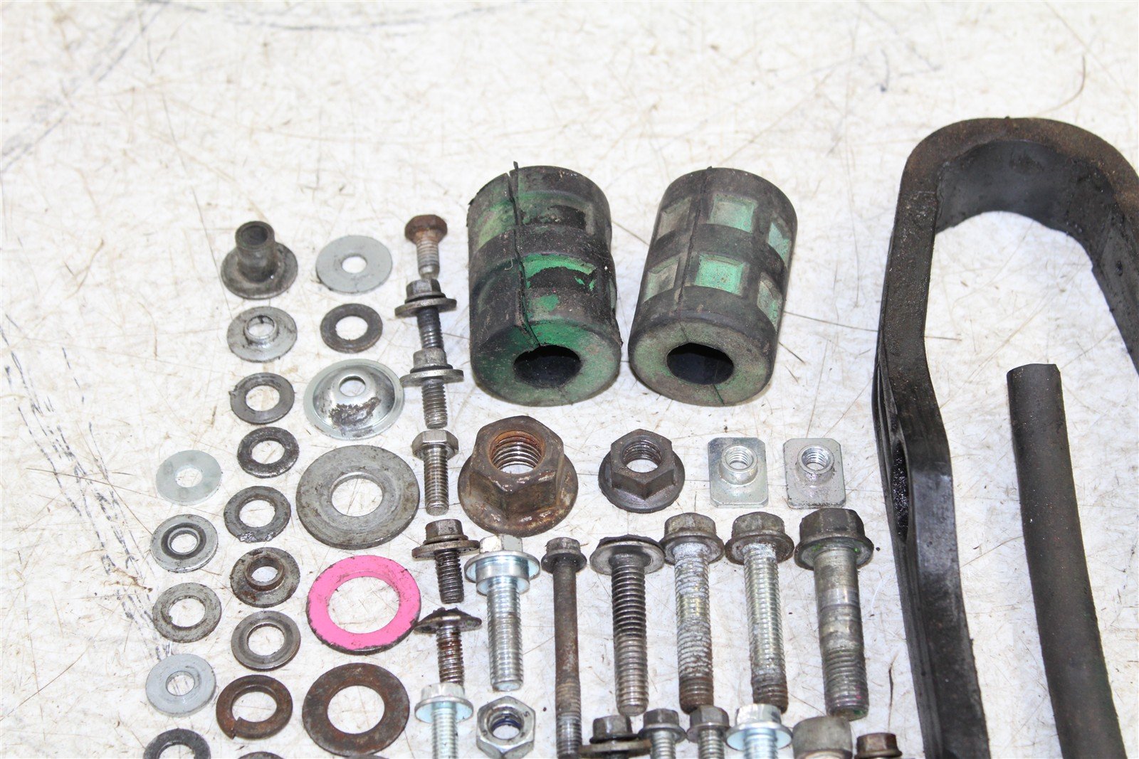 2000 Kawasaki KX 80 Chassis Bolt Kit Hardware Sprocket Spring Clamp Link 27038