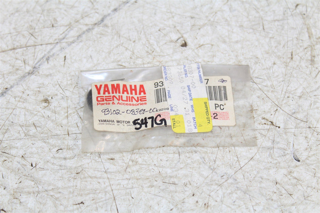 NOS Genuine Yamaha Oil Seal 93102-08307-00 NEW 547G