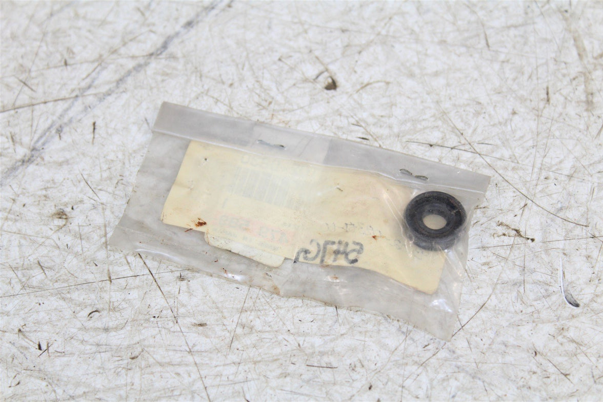 NOS Genuine Yamaha Oil Seal 93102-08307-00 NEW 547G
