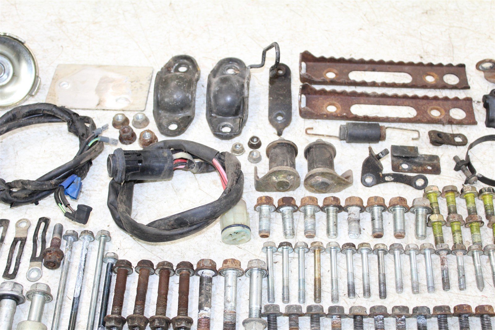 2004 Honda Rancher 350 ES Chassis Bolt Kit Hardware Wire Bracket Mount 11110