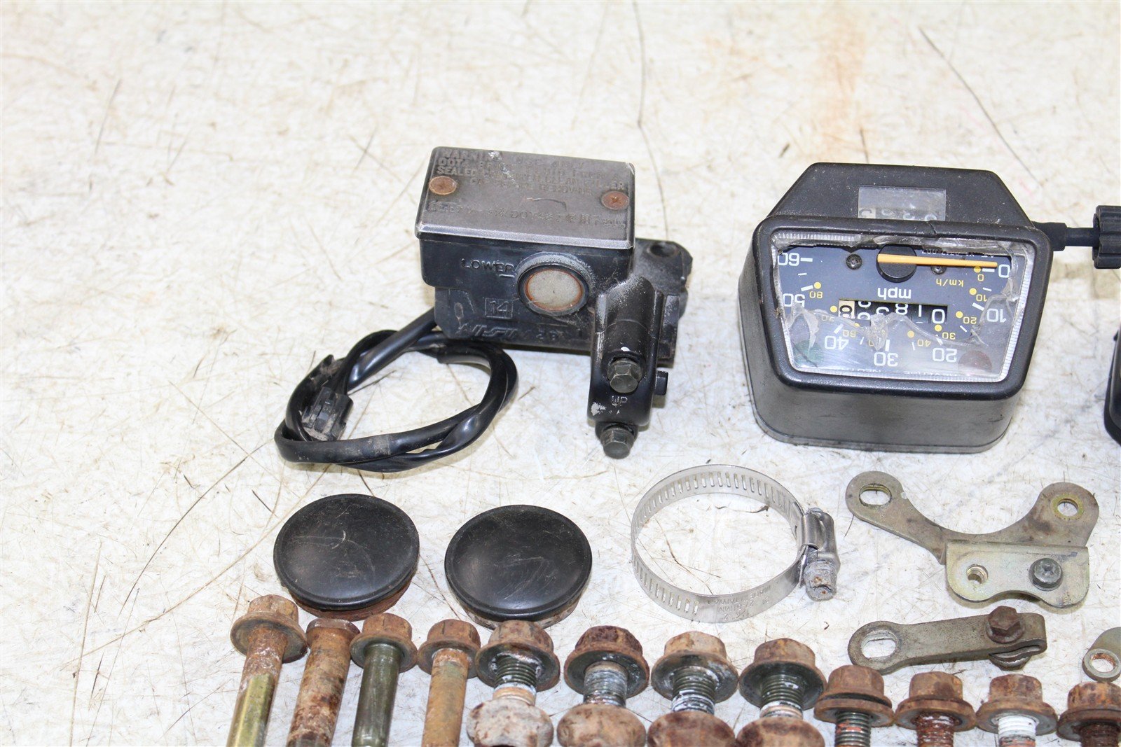 2002 Yamaha Big Bear 400 4x4 Chassis Bolt Kit Hardware Speedometer Bracket 50115